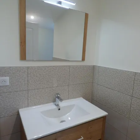 Les Freres Caudron, Centre Lägenhet