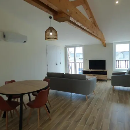 Les Freres Caudron, Centre Apartment *